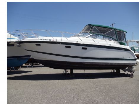 Used Chris Craft Yachts For Sale  by owner | 1999 31 foot CHRIS CRAFT 300 express cruiser